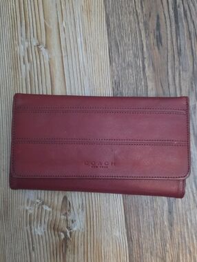 Vintage red Tribeca wallet